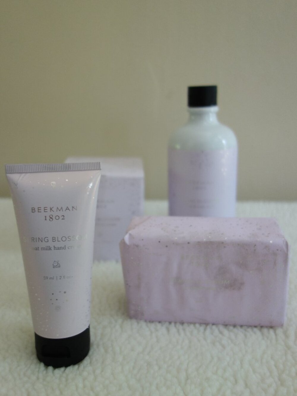 Lot of 4 New BEEKMAN 1802 Spring Blossom Hand Body Wash 12.5 oz_Goat Milk Bar 9o